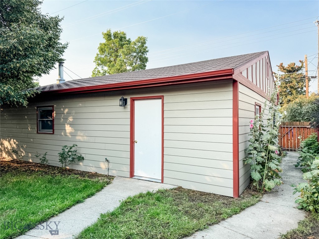 416 S 11th Street