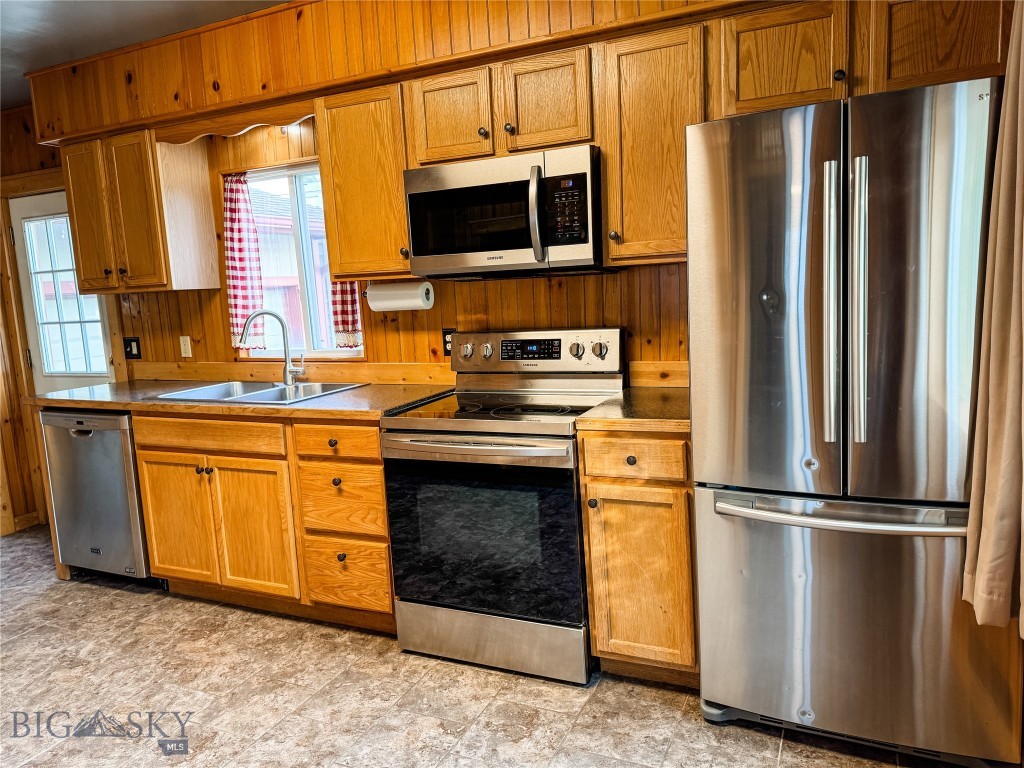 416 S 11th Street