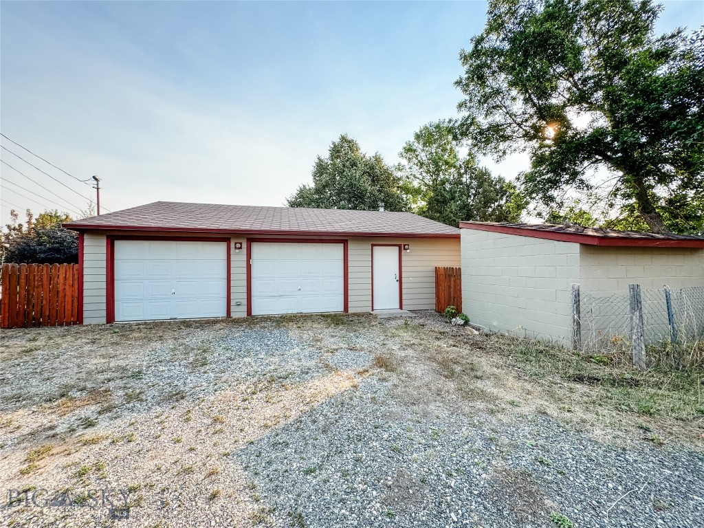 416 S 11th Street