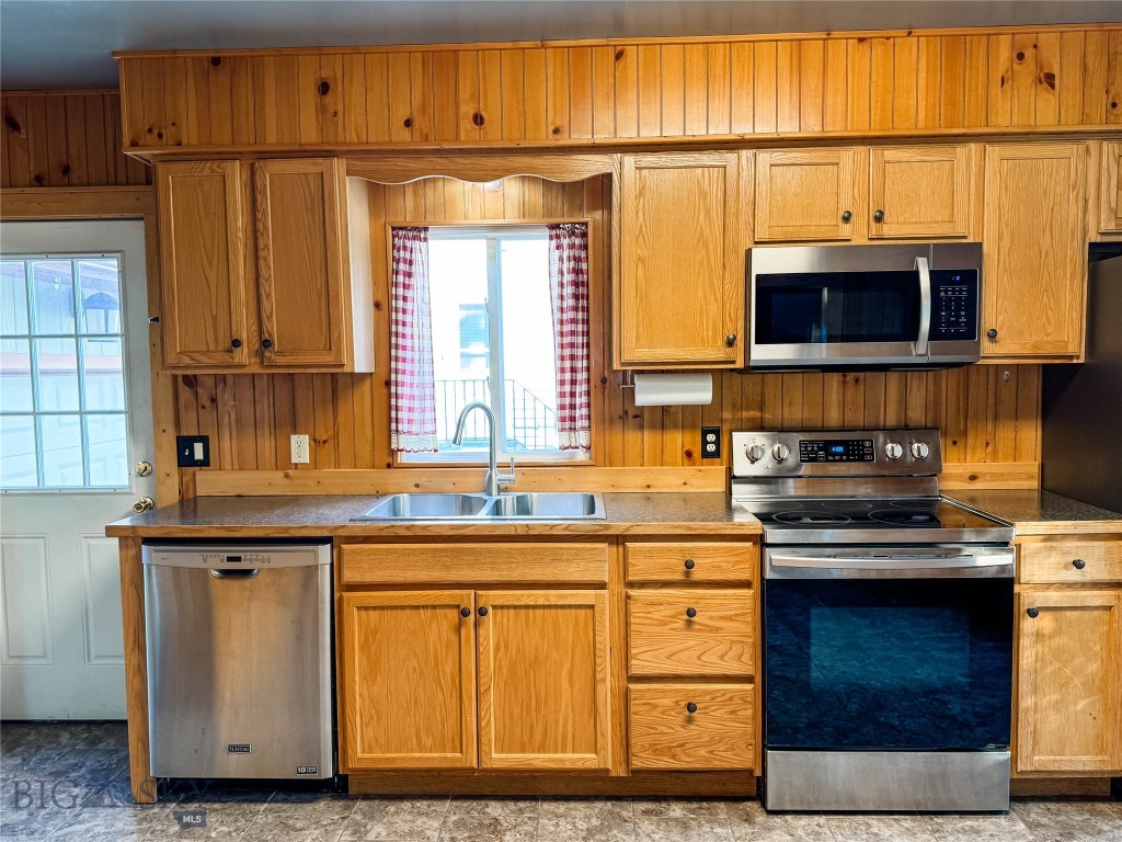416 S 11th Street