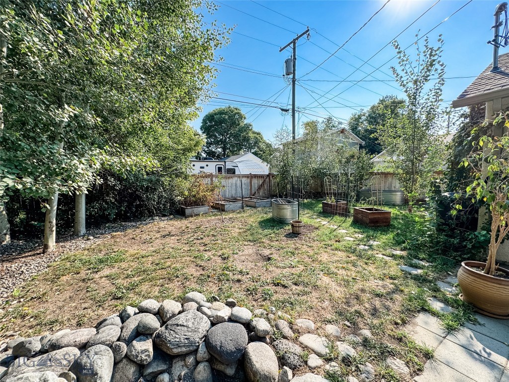 105 S 8th Street