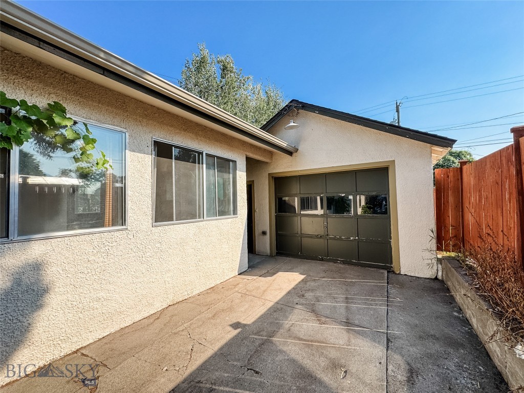 105 S 8th Street