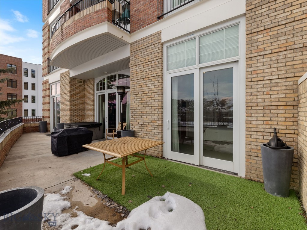 140 Village Crossing Way 1F