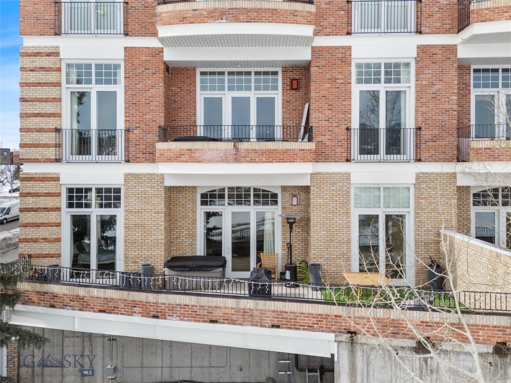 140 Village Crossing Way 1F