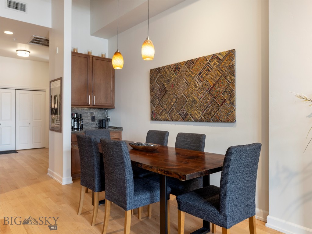 140 Village Crossing Way 1F
