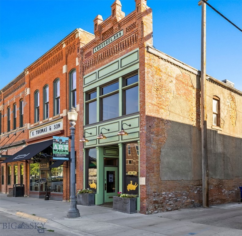 122 N Main Street