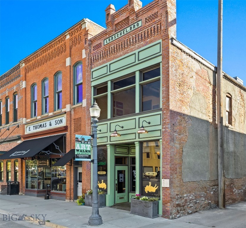 122 N Main Street