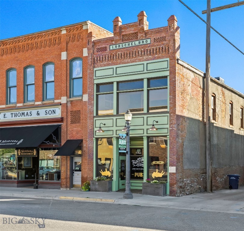 122 N Main Street