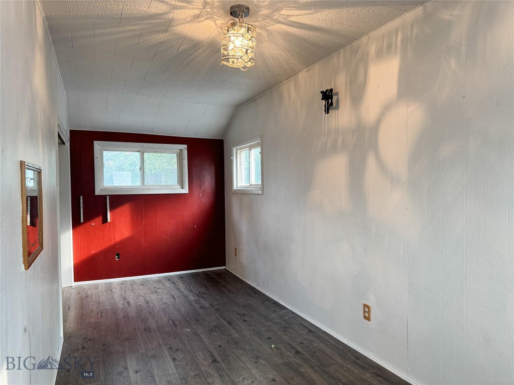 127 S M Street