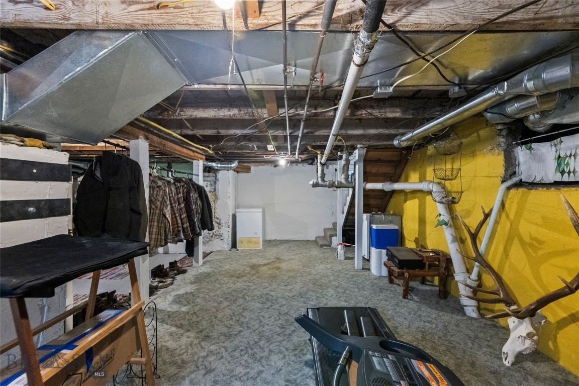 213 S 9th Street