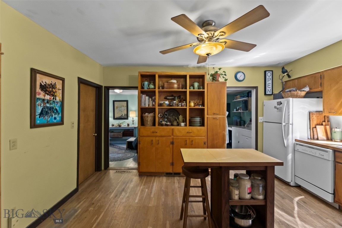 213 S 9th Street