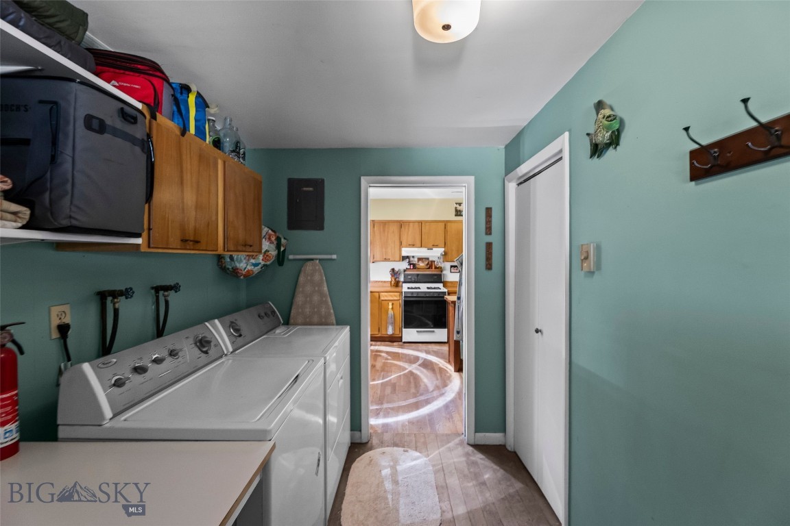 213 S 9th Street