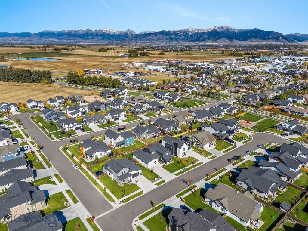 196 Arrow Peak Court