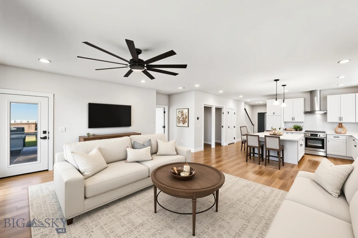 196 Arrow Peak Court