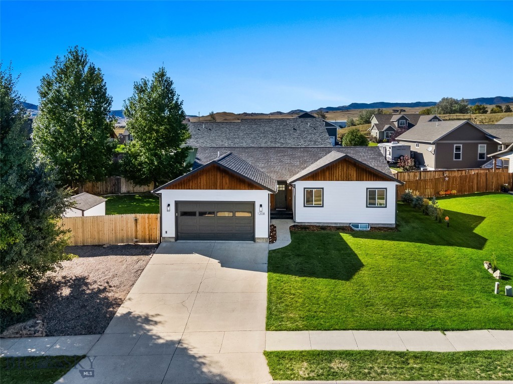 1208 Ridgeview Trail