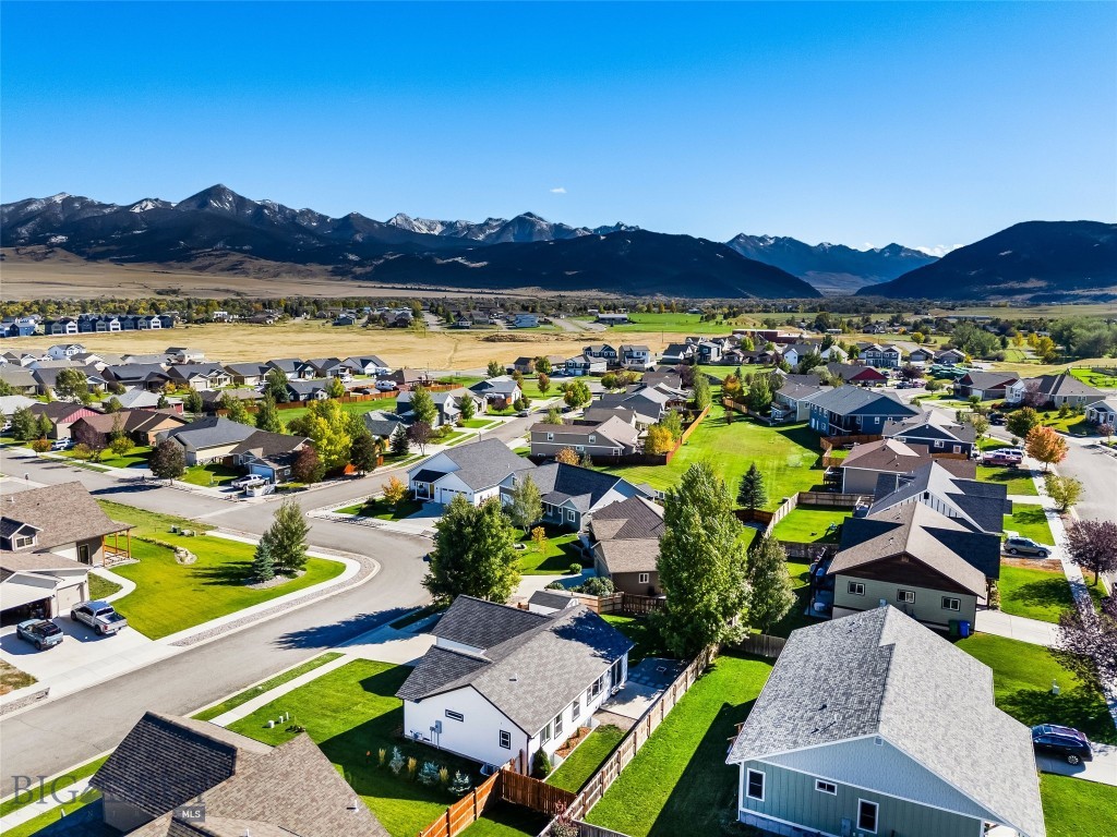 1208 Ridgeview Trail