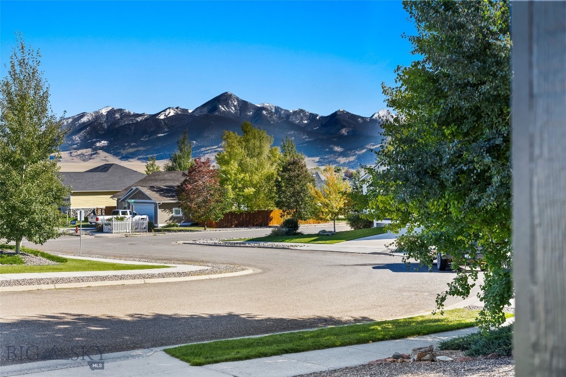 1208 Ridgeview Trail