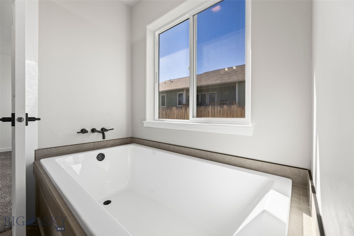 1208 Ridgeview Trail