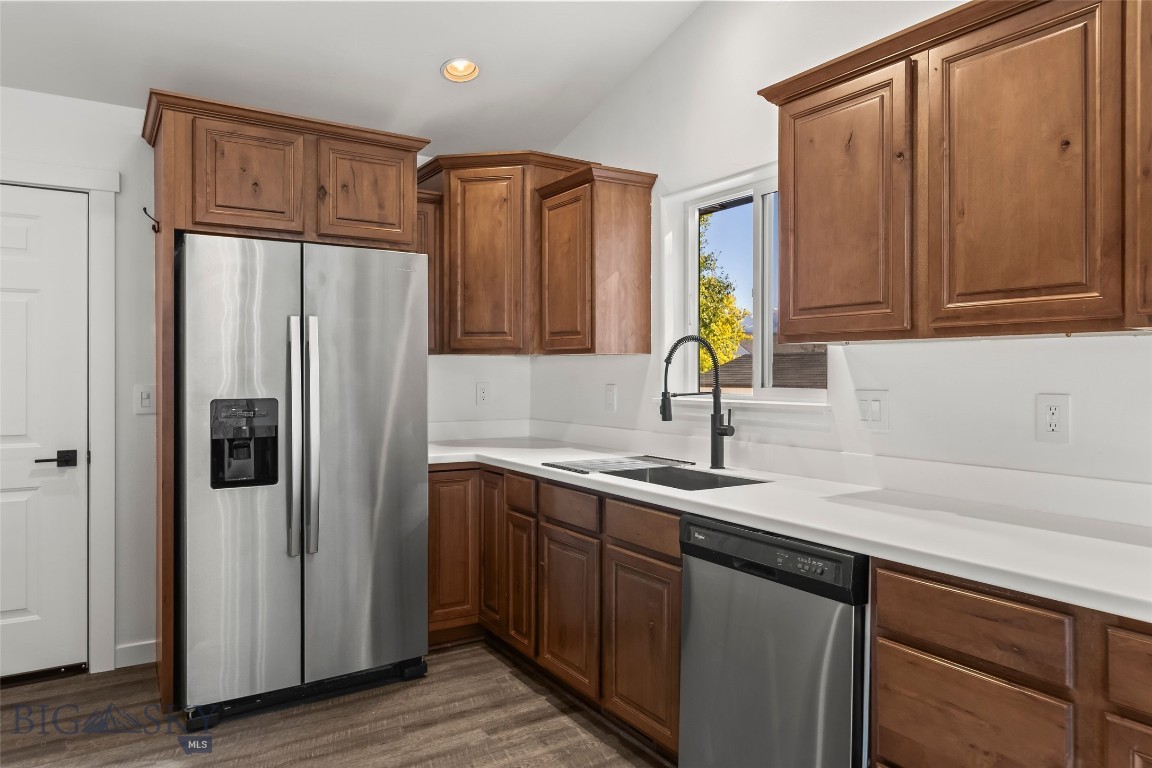 1208 Ridgeview Trail