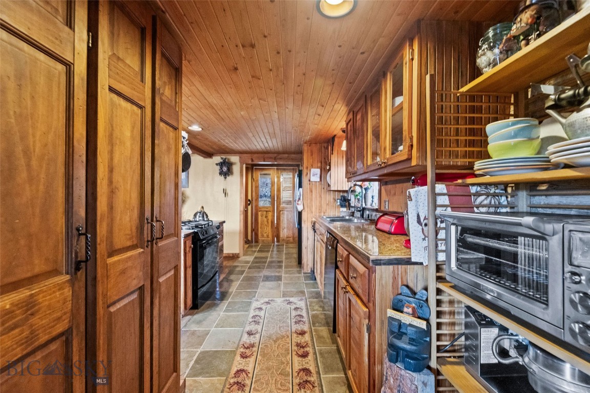 192 Mountain Brook Road