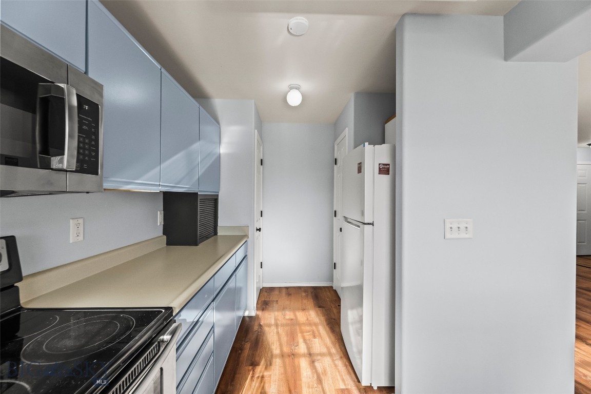 3016 W Villard 2B
