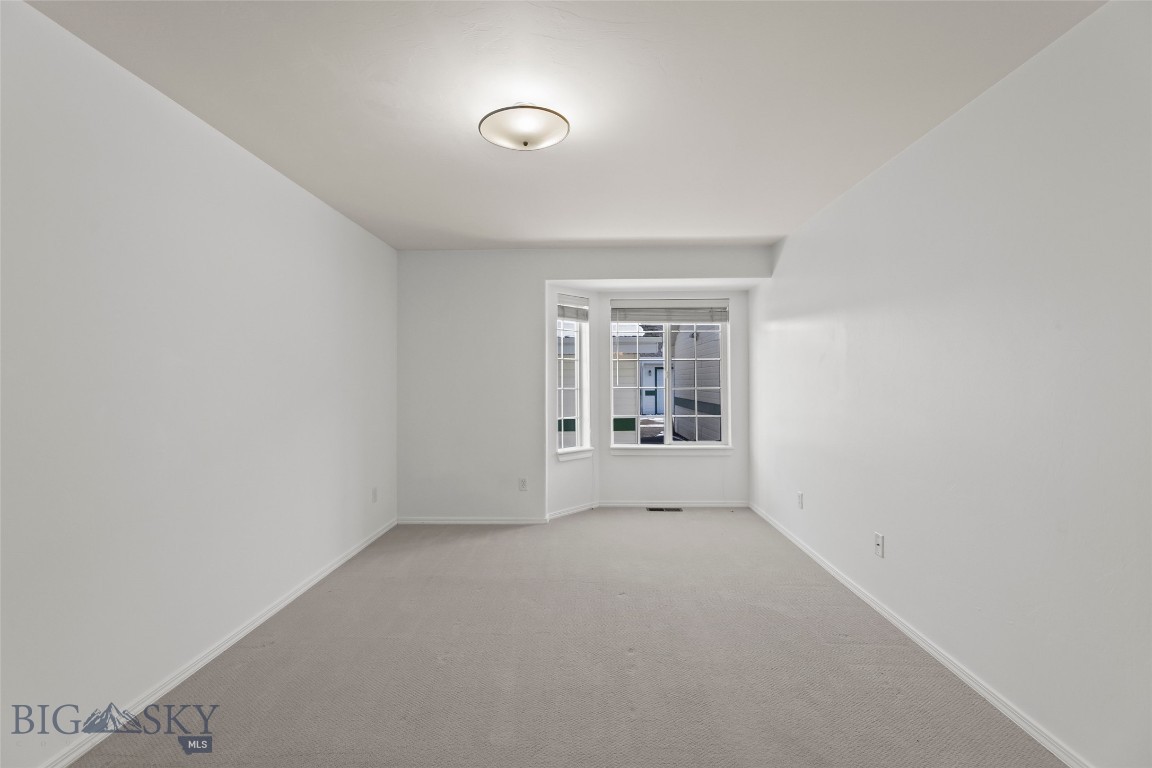 3016 W Villard 2B
