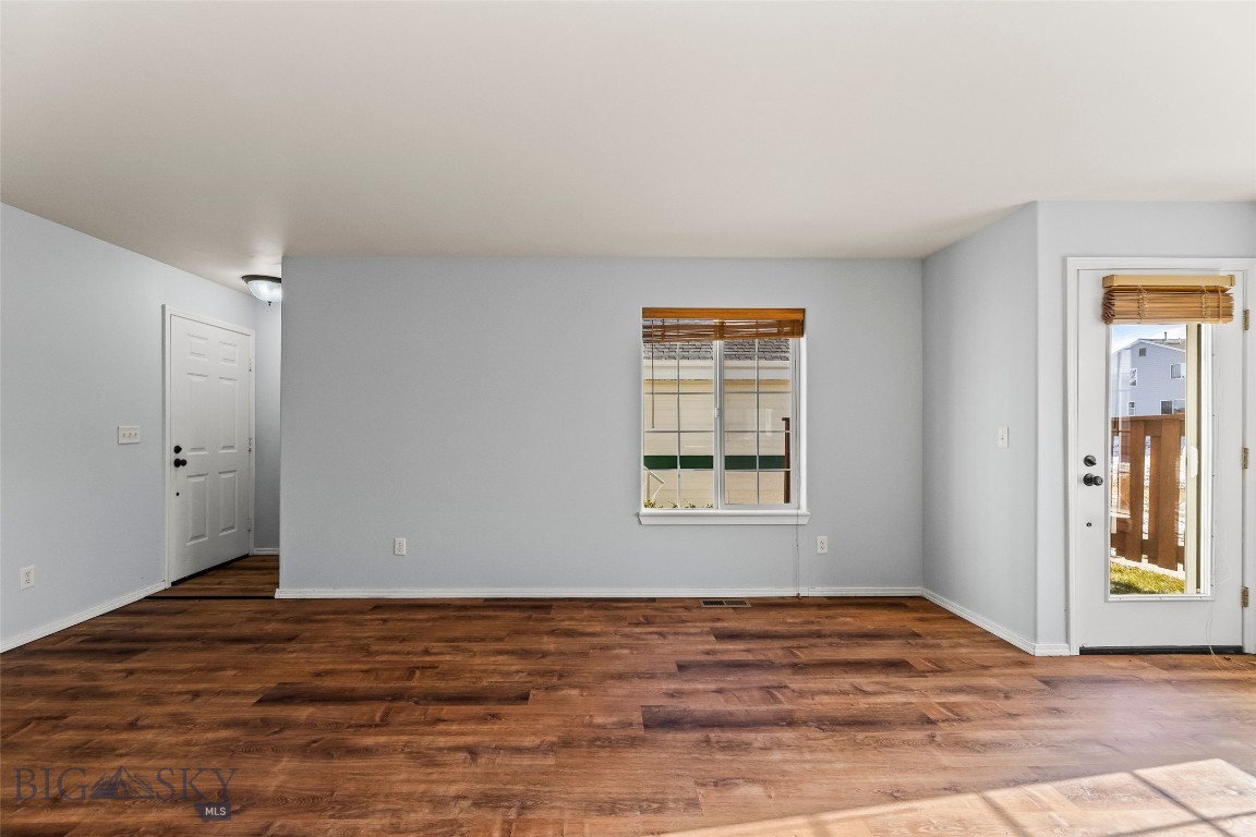 3016 W Villard 2B