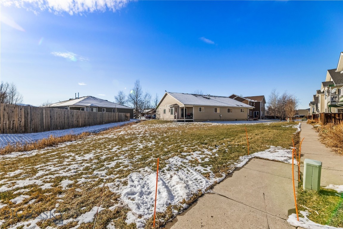 3016 W Villard 2B