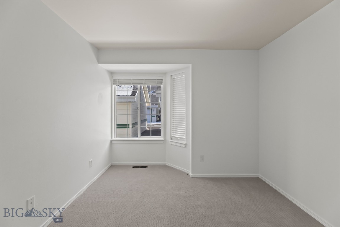 3016 W Villard 2B