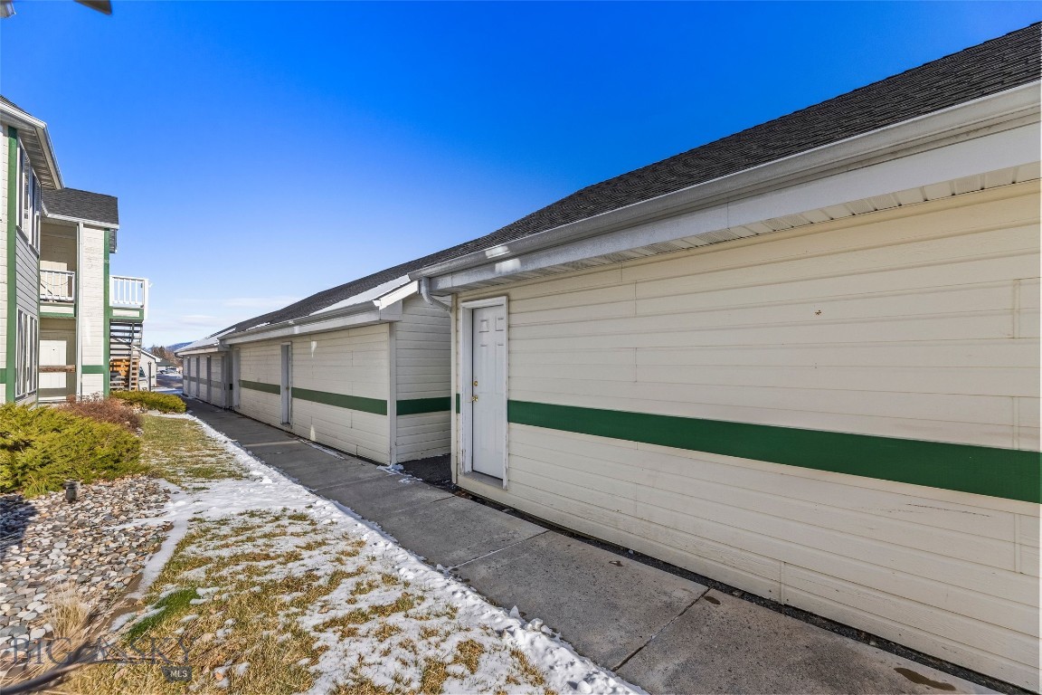 3016 W Villard 2B