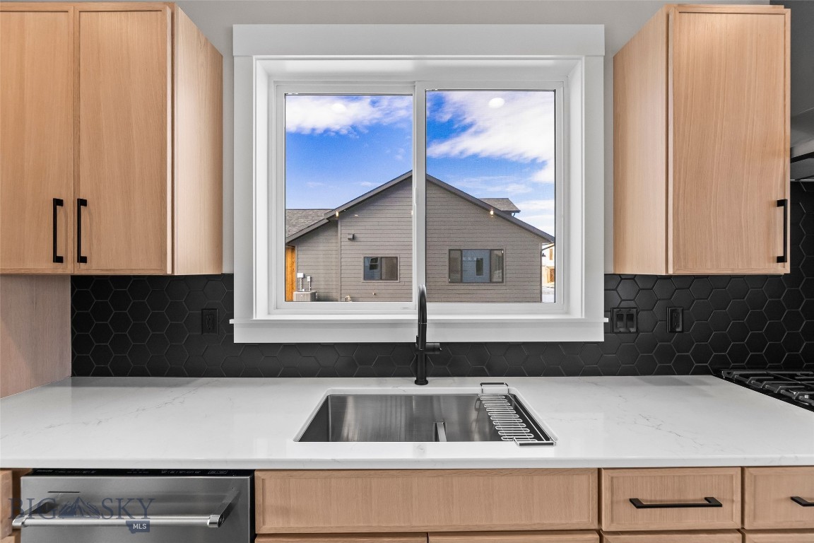 189 Noble Peak Drive