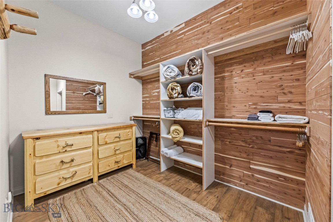 550 Old Yellowstone Trail S 13