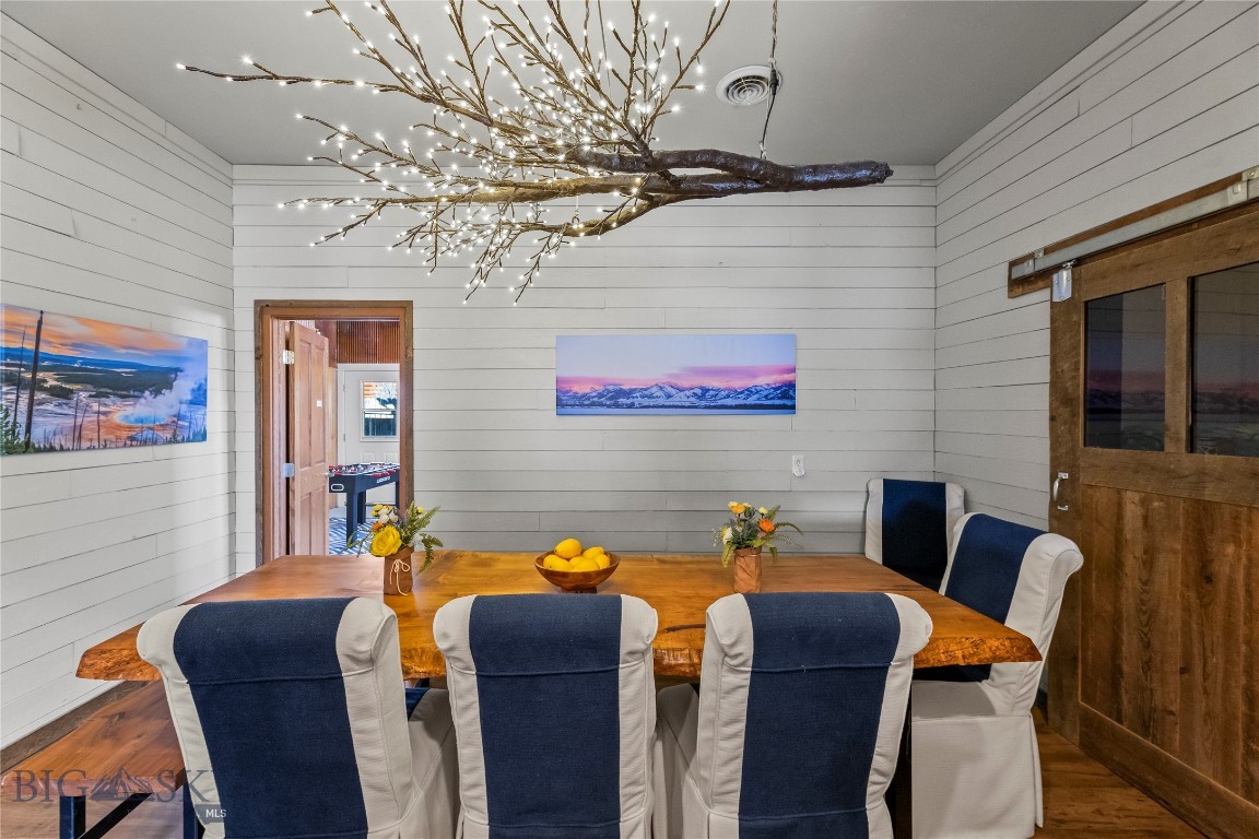 550 Old Yellowstone Trail S 13