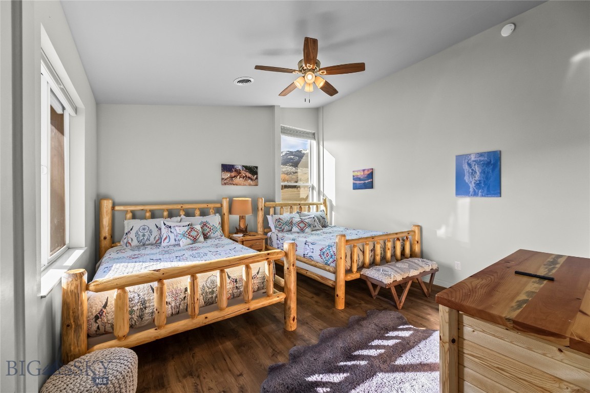 550 Old Yellowstone Trail S 13