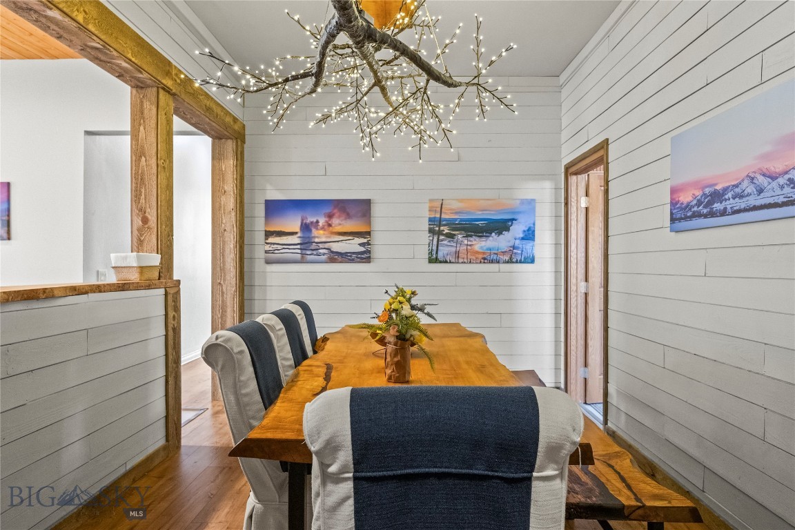 550 Old Yellowstone Trail S 13