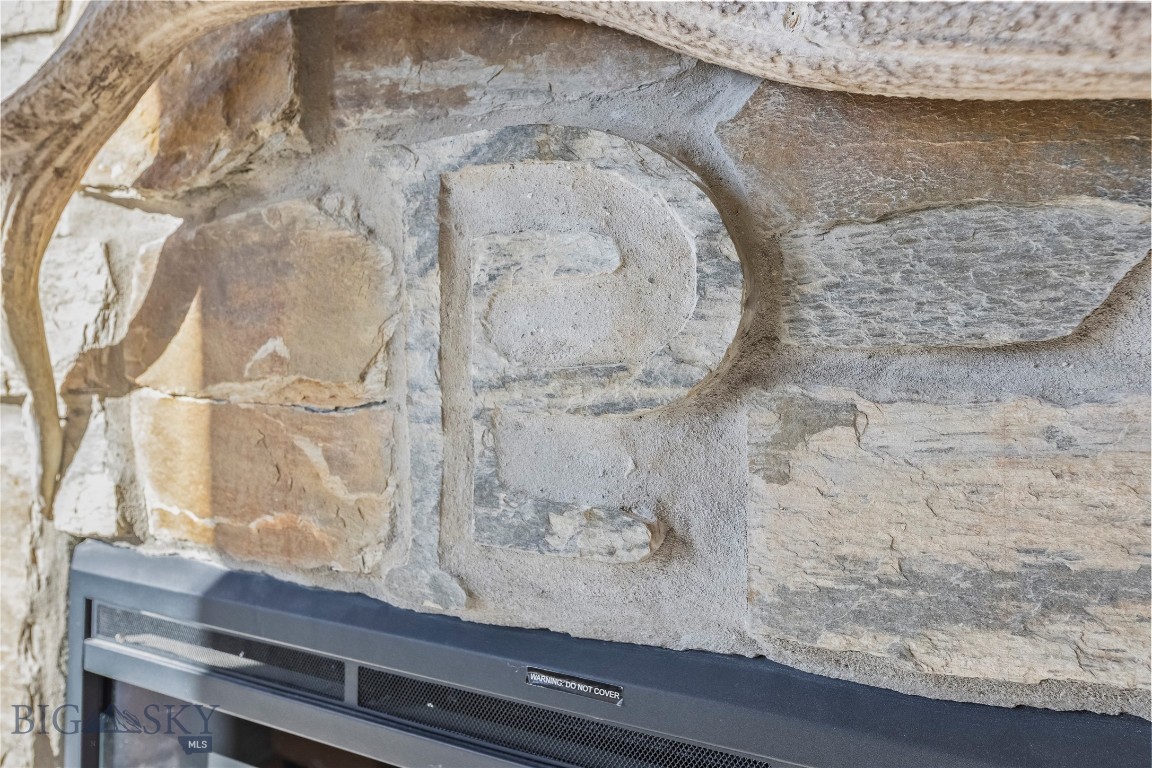 550 Old Yellowstone Trail S 13