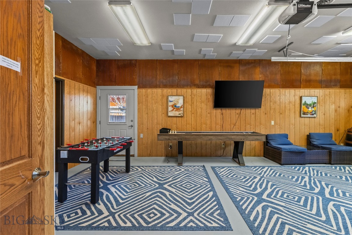 550 Old Yellowstone Trail S 13