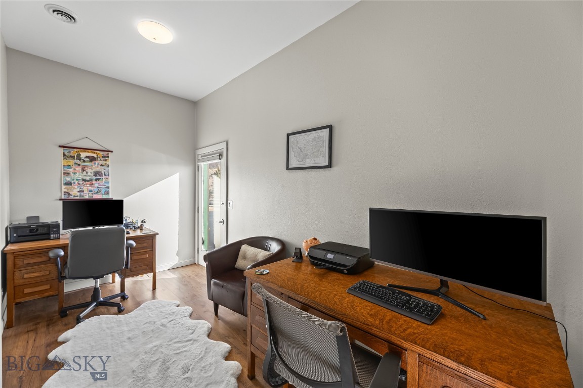 550 Old Yellowstone Trail S 13