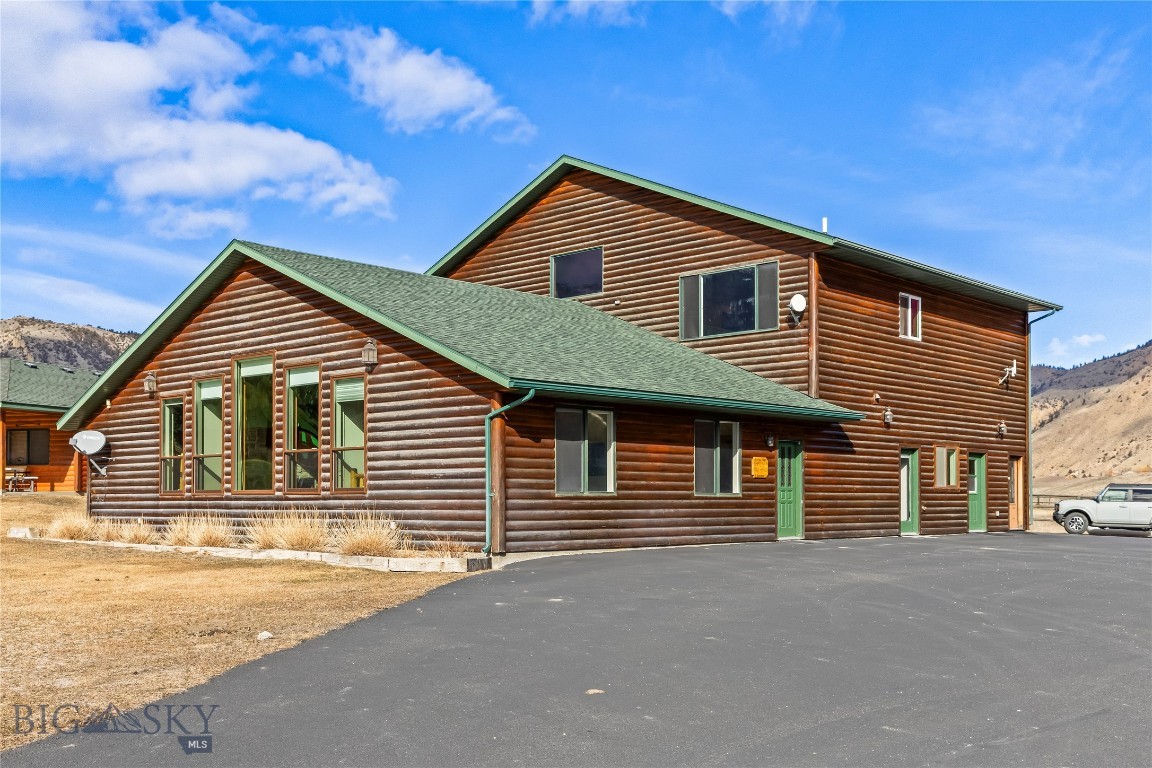 550 Old Yellowstone Trail S 13