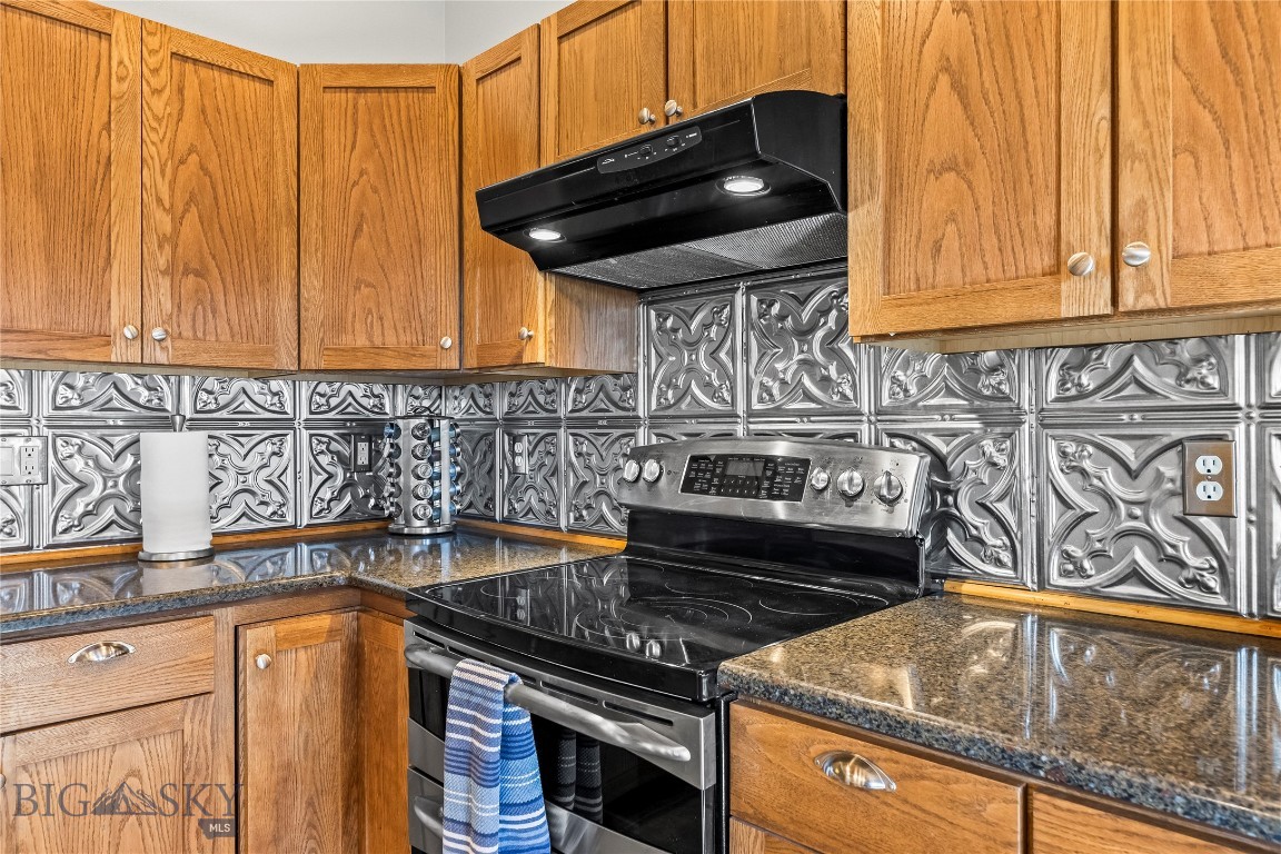 550 Old Yellowstone Trail S 13