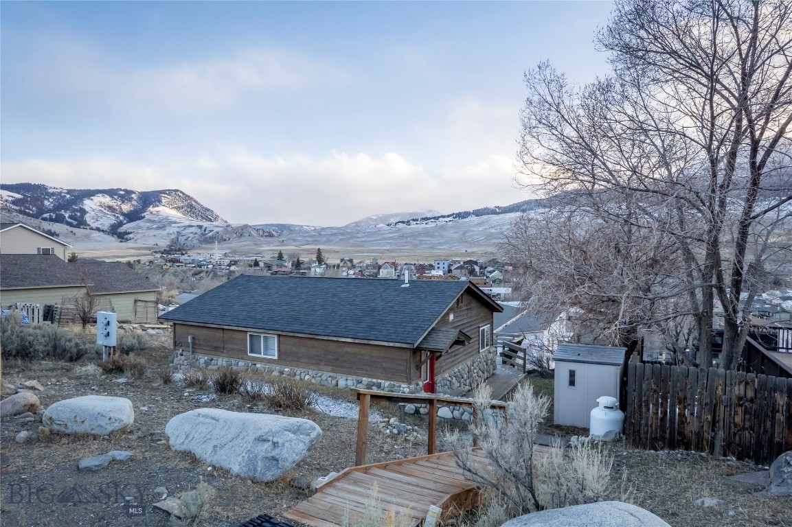 15 Gardiner View