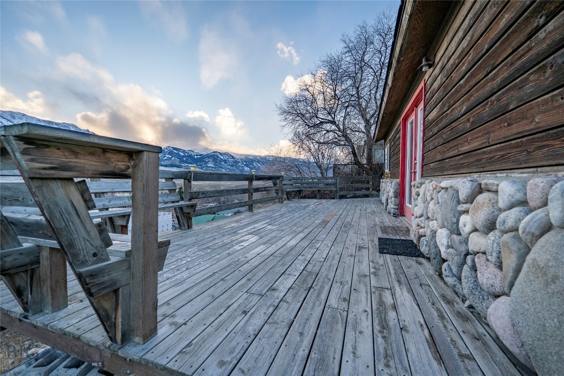 15 Gardiner View