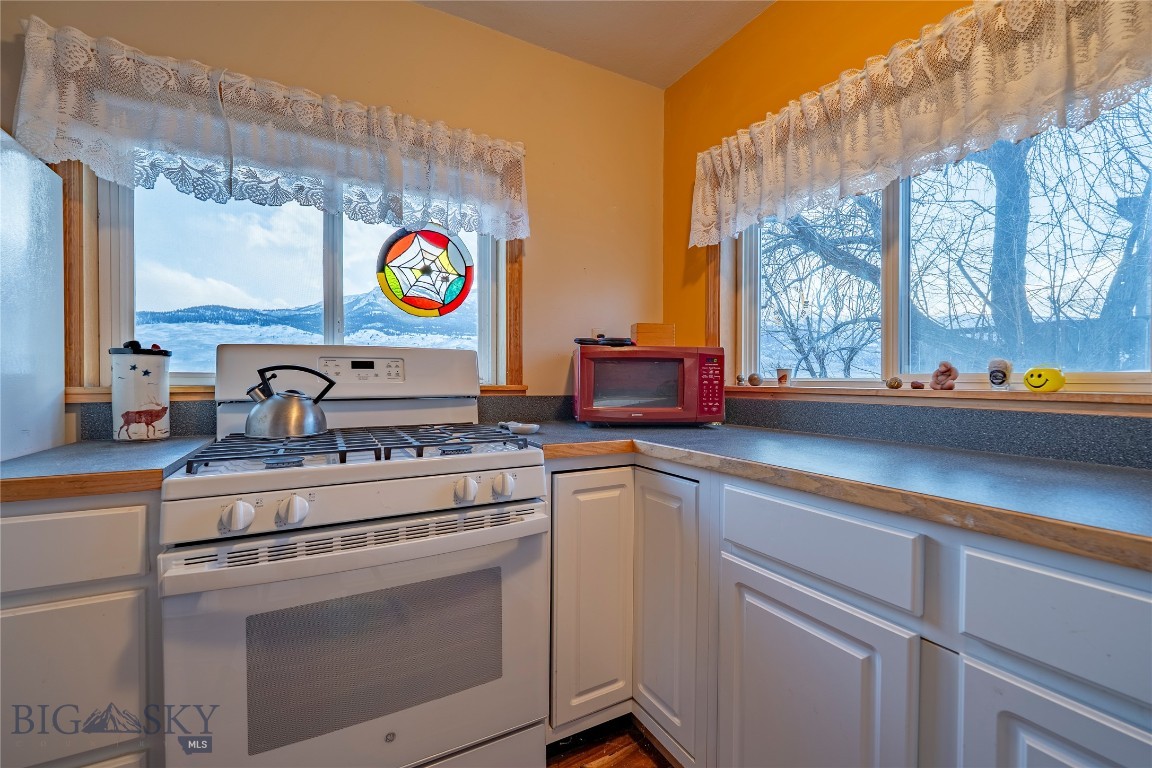 15 Gardiner View