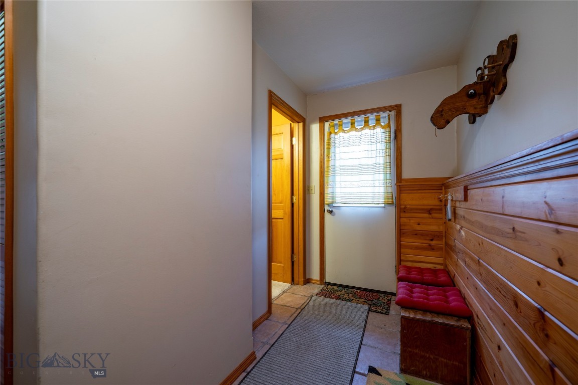 15 Gardiner View