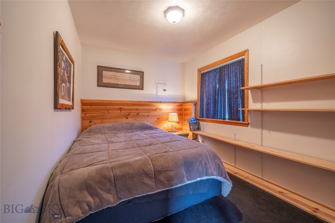 15 Gardiner View