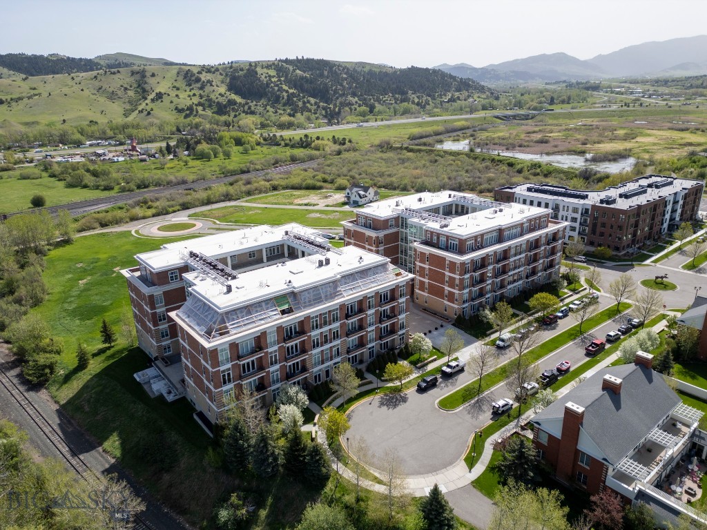 150 Village Crossing Way 3H