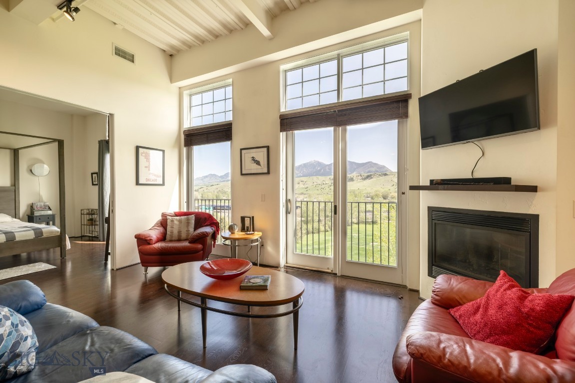 150 Village Crossing Way 3H