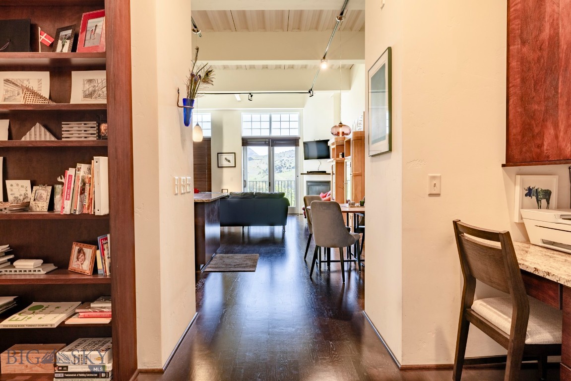 150 Village Crossing Way 3H