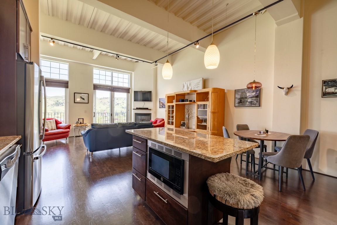 150 Village Crossing Way 3H