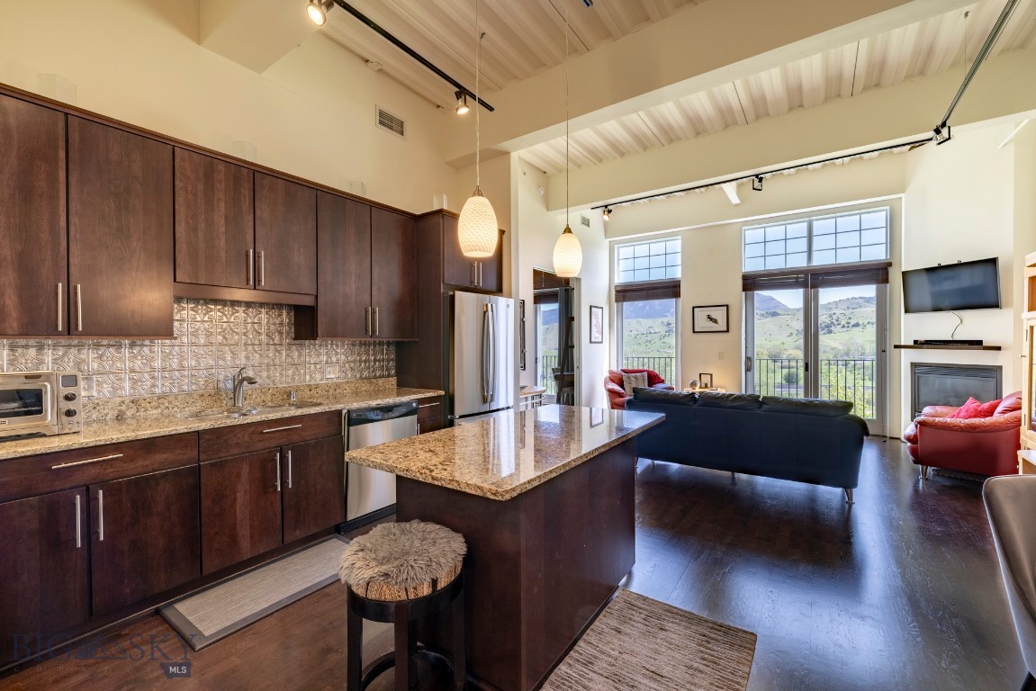 150 Village Crossing Way 3H